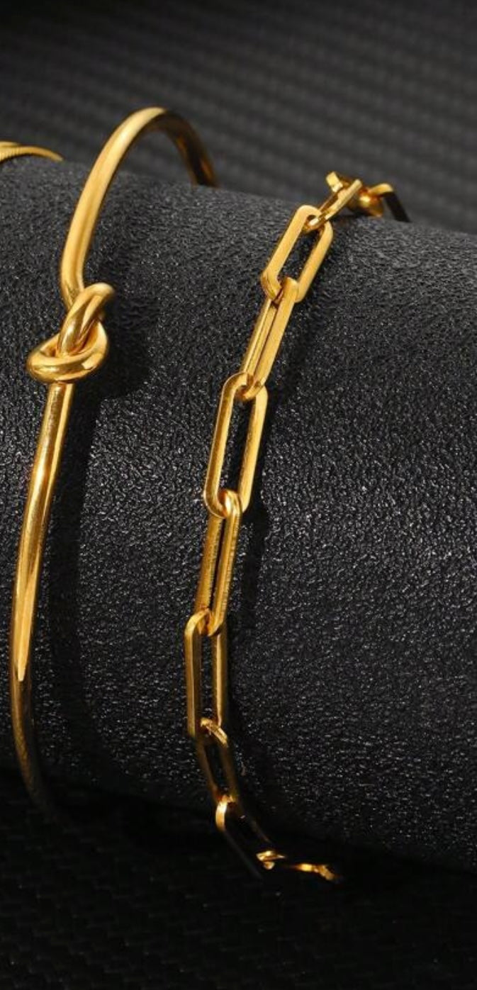 18K Gold Plated Link Chain Bracelet and Knot Open Bangle in a Jewelry Box