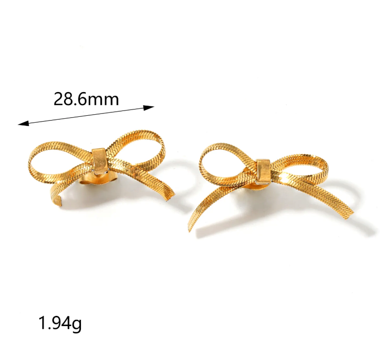 18K Gold Plated Bow Knot Necklace Paired with Earrings in a Jewelry Box