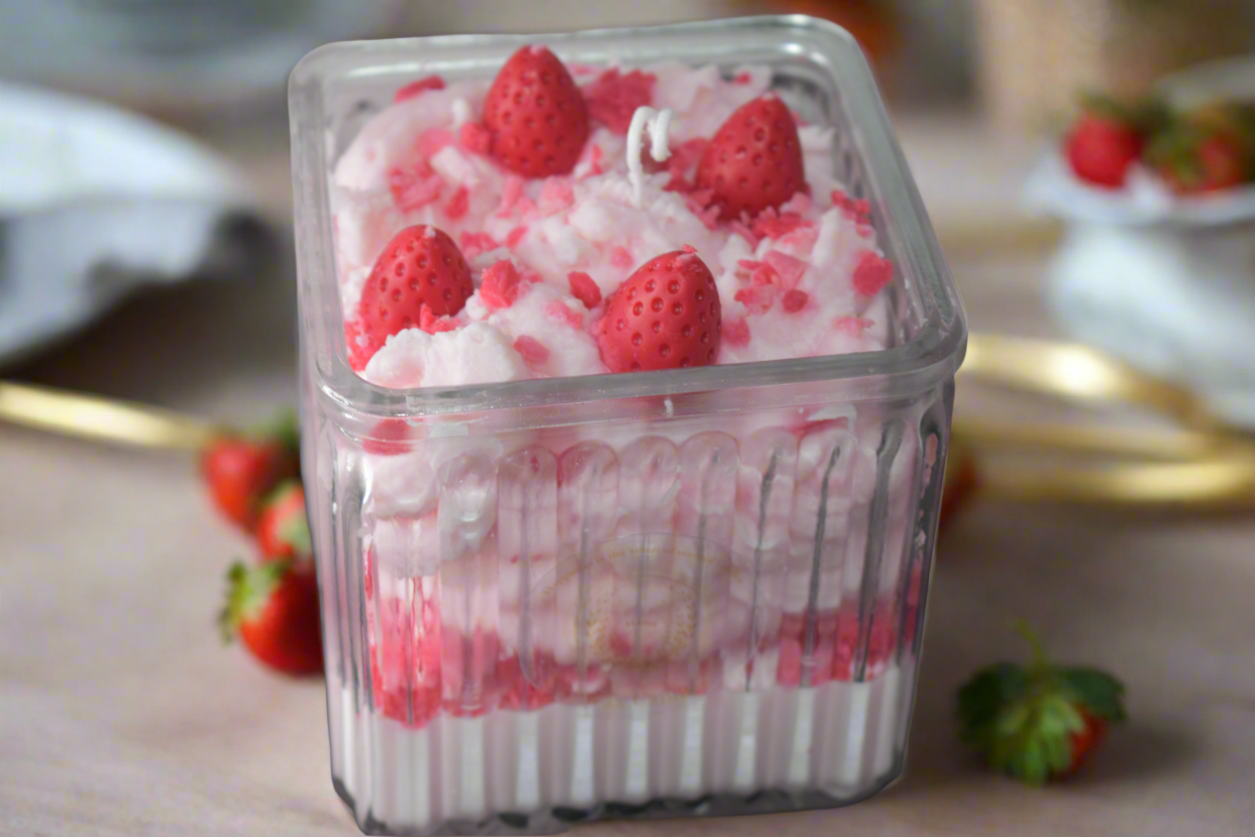 Strawberry cheesecake Candle