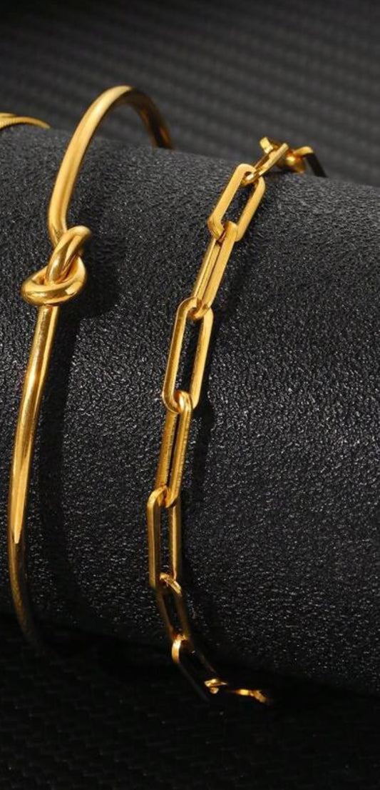 18K Gold Plated Link Chain Bracelet and Knot Open Bangle in a Jewelry Box